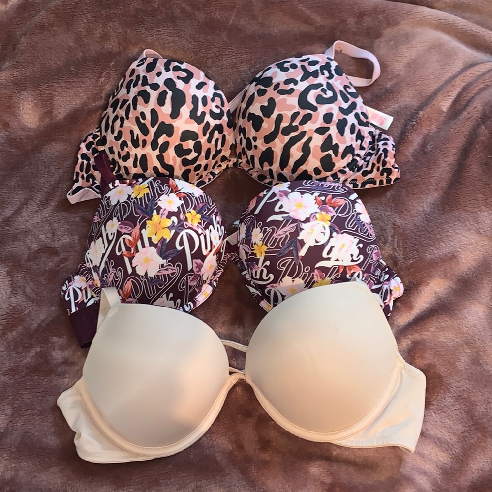 VS Pink wear everywhere super push up bras 36C